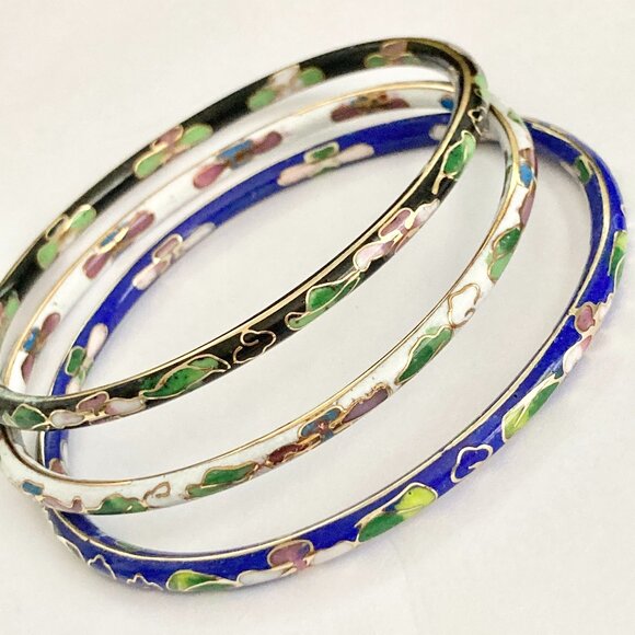 Vintage Chinese Cloisonne Bangle Bracelet Black Blue White Enamel Flowers 8.5" - Picture 1 of 11